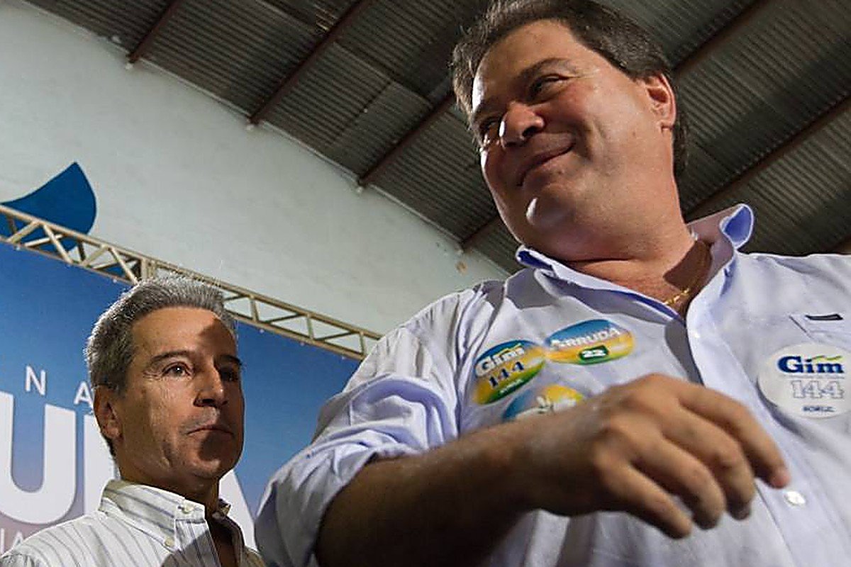José Roberto Arruda e Gim Argello em ato de campanha em 2014