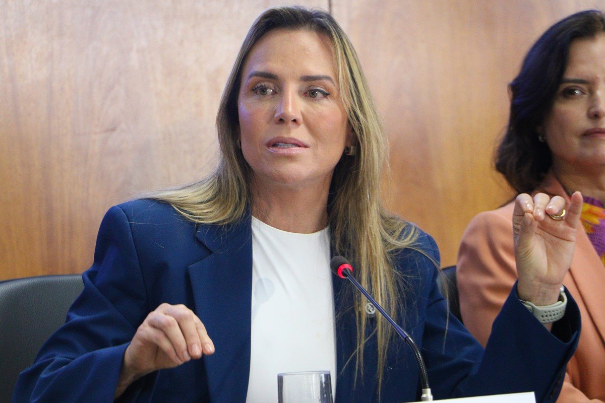Governadora Celina Leão em entrevista