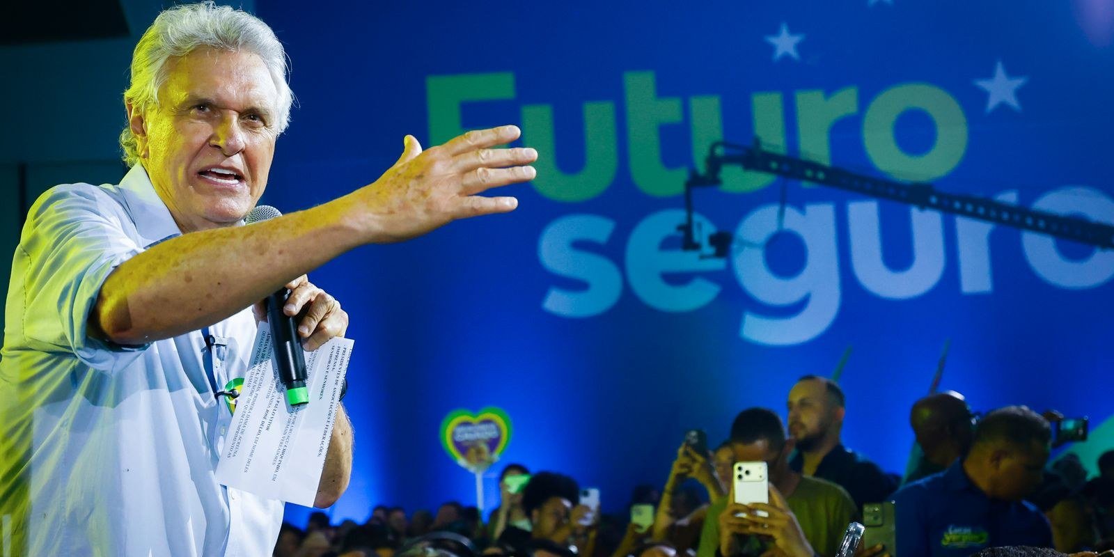 O governador de Goiás e candidato à Presidência Ronaldo Caiado discursa em evento de campanha