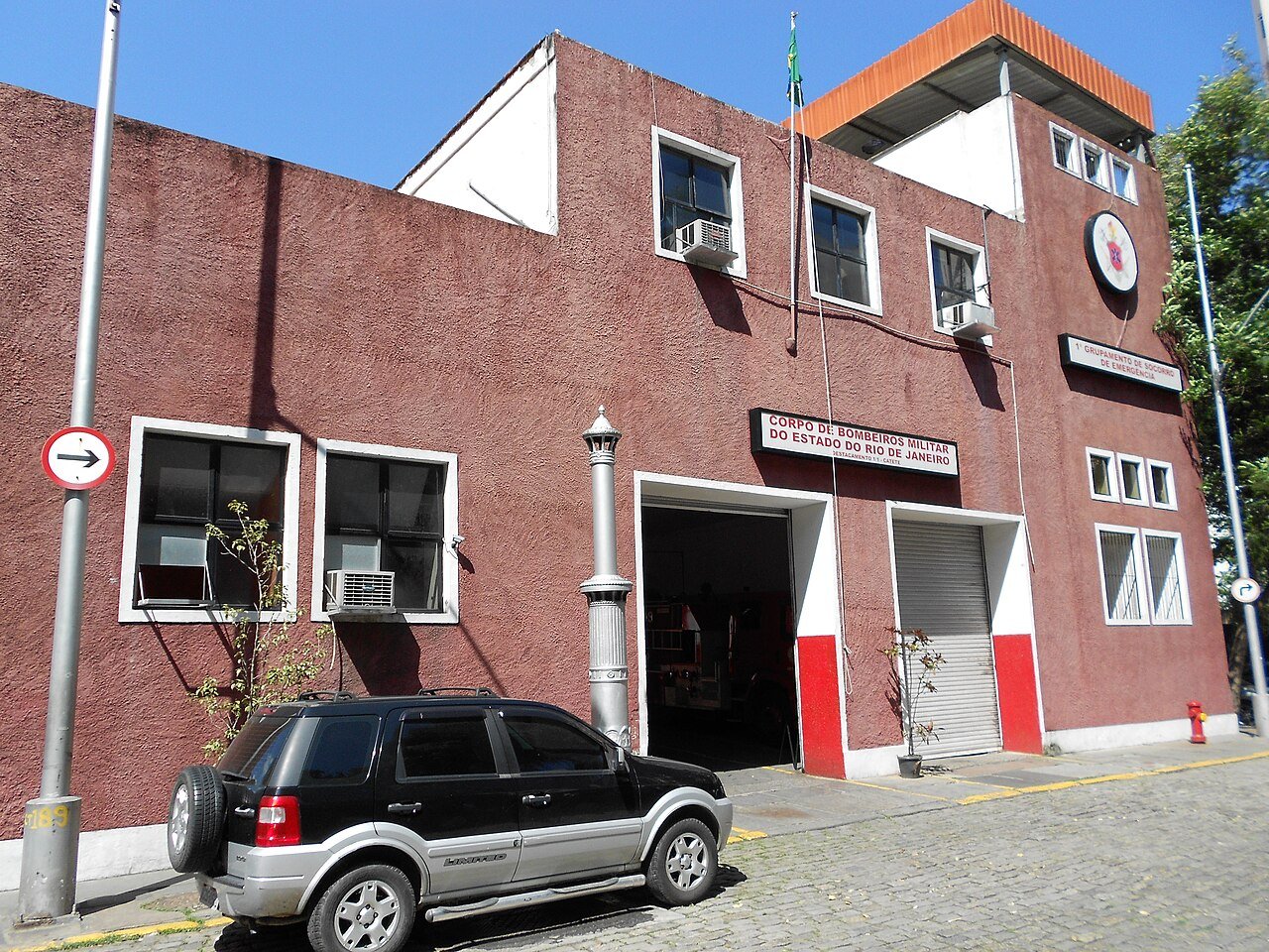 Fachada de quartel do Corpo de Bombeiros Militar do Estado do Rio de Janeiro