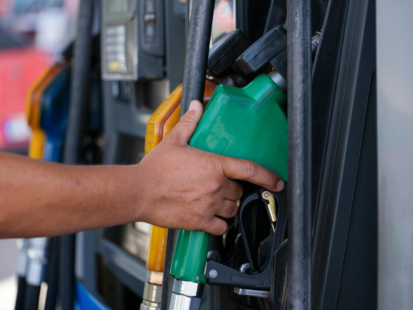 Procon-DF fiscaliza 20 postos de combustivel ate quinta-feira