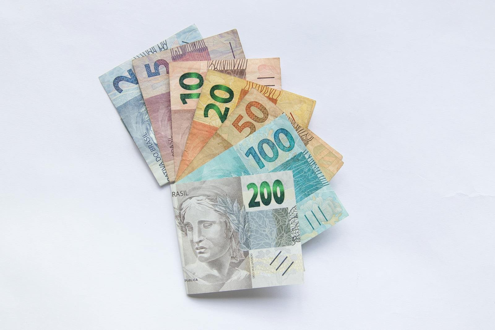 Quina 7018 acumulada paga R$ 10 milhoes nesta quarta-feira