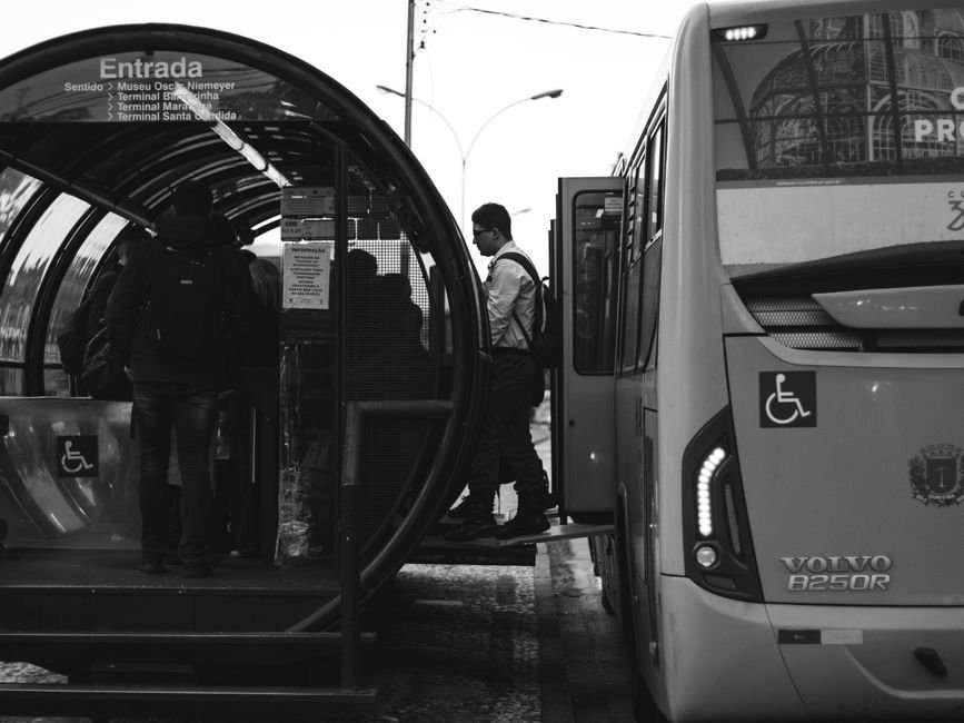 GDF coloca ônibus extras 3 horas antes do jogo do Brasil na Copa