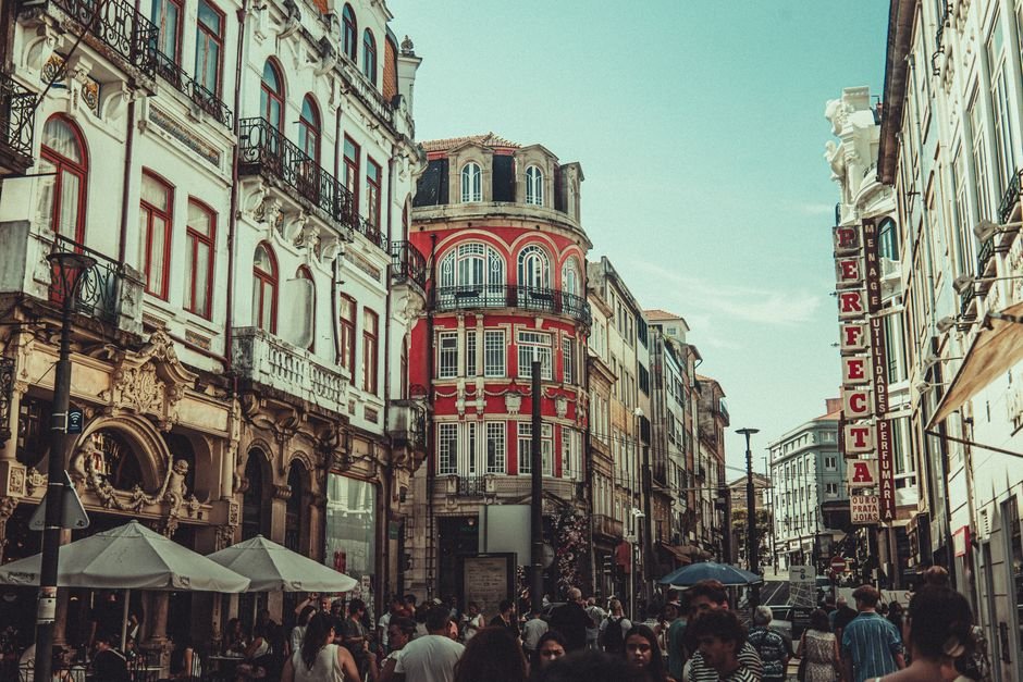 França restringe consumo de álcool durante onda de calor na Europa