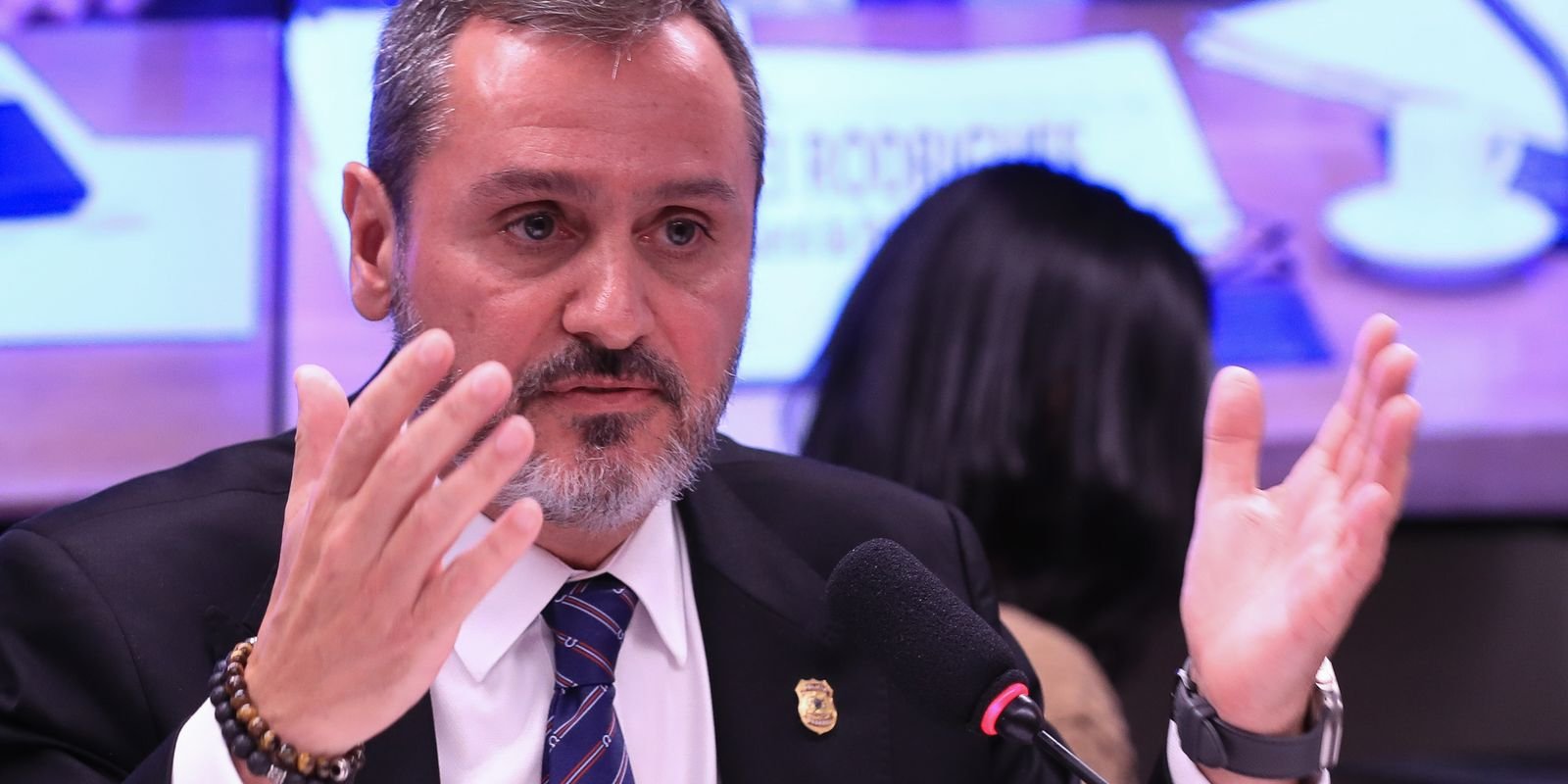 Polícia Federal retira credenciais de agente de imigração dos EUA no Brasil