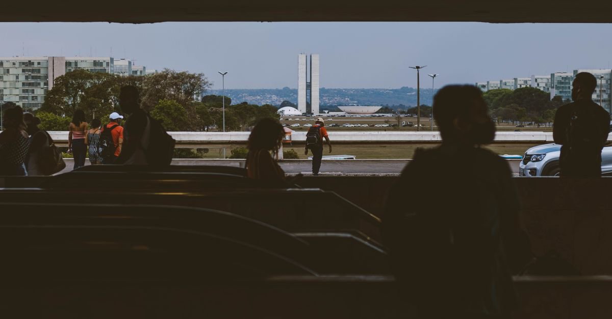 Congresso Nacional visto de passagem subterrânea da Rodoviária, em Brasília
