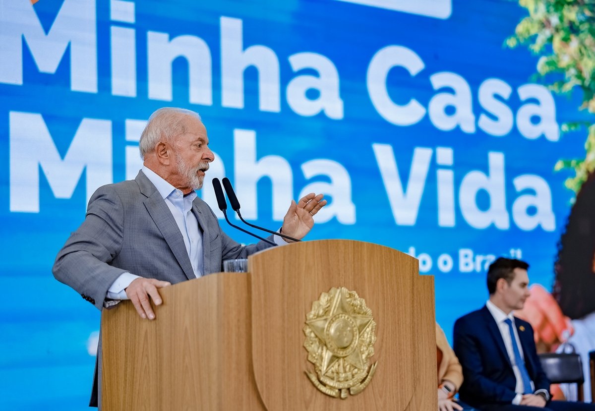 Presidente Lula anuncia isenção do imposto de renda