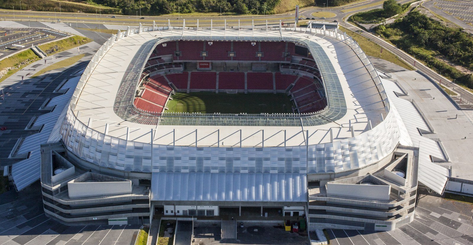 Vista aérea da Arena de Pernambuco, em São Lourenço da Mata, palco do empate por 2 a 2 entre Brasil e Argentina (foto de arquivo)