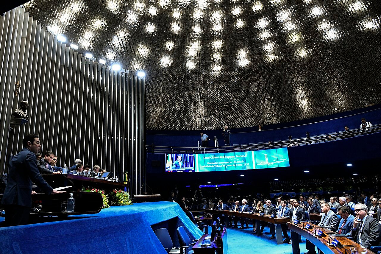 Sessão solene do Congresso Nacional em homenagem aos 130 anos do Tribunal de Contas da União